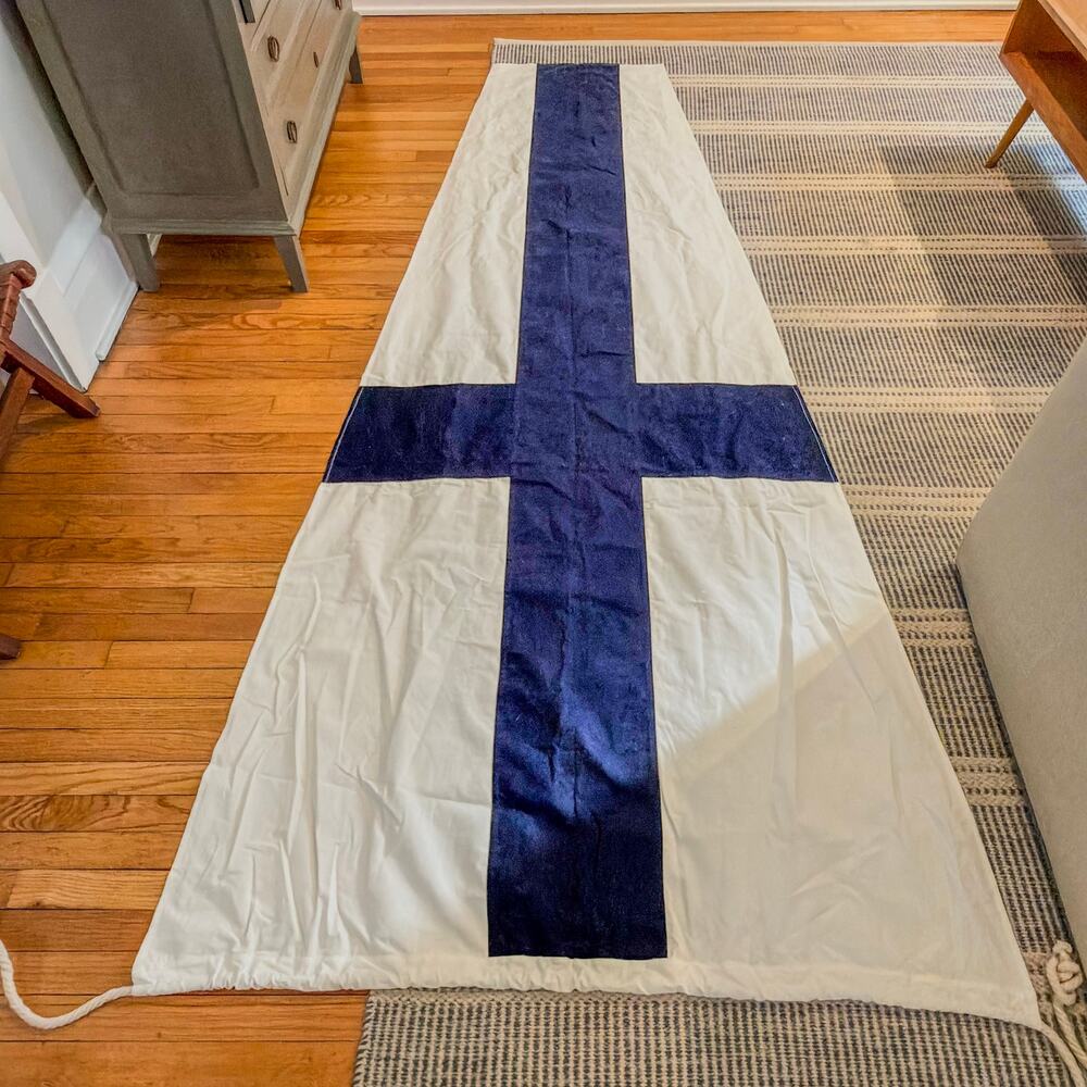 Pottery Barn Kids Nautical Pennant Flag Wall Decor White Navy Cotton Large